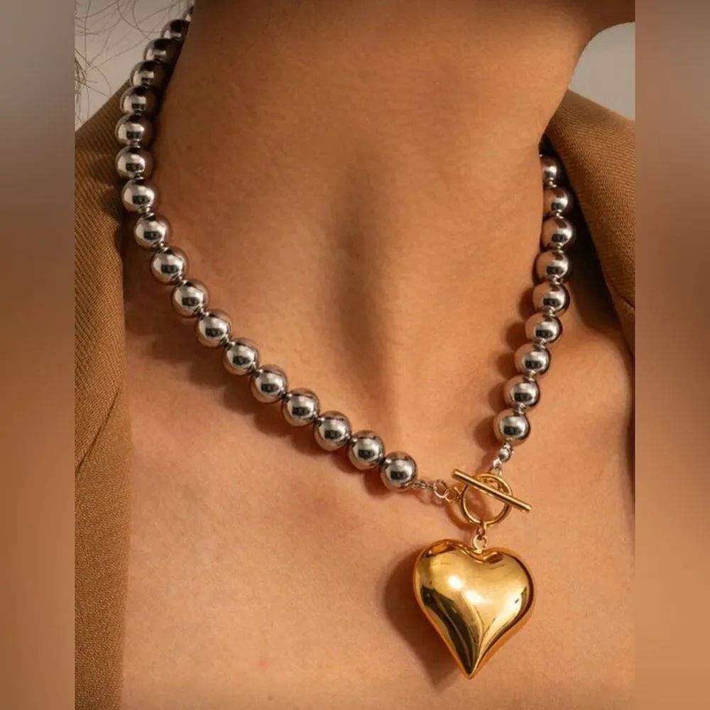 Silver and Gold Heart necklace Q382
